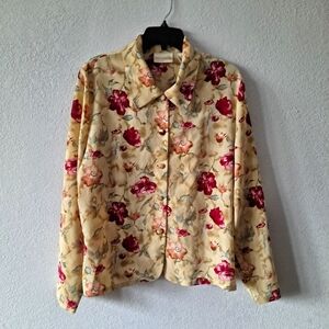 Christie & Jill Cream Floral long sleeve Blouse
